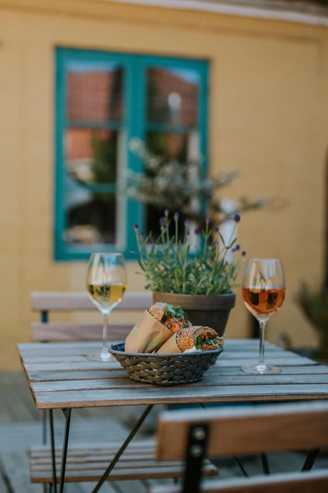 Kefs Guesthouse & Cafe Ærøskøbing 외부 사진